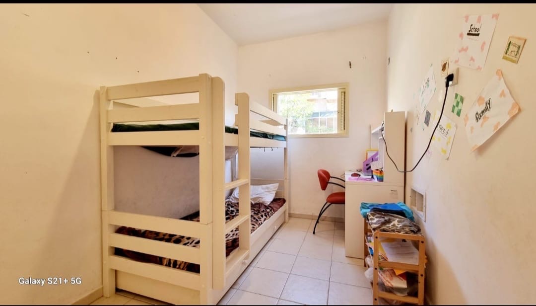 דירת 3.5 חדרים גדולה במרכז פתח תקווה — תמונה 2