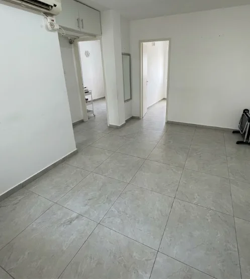 דירת 3 חדרים מרווחת ומאוררת בירושלים — תמונה 2